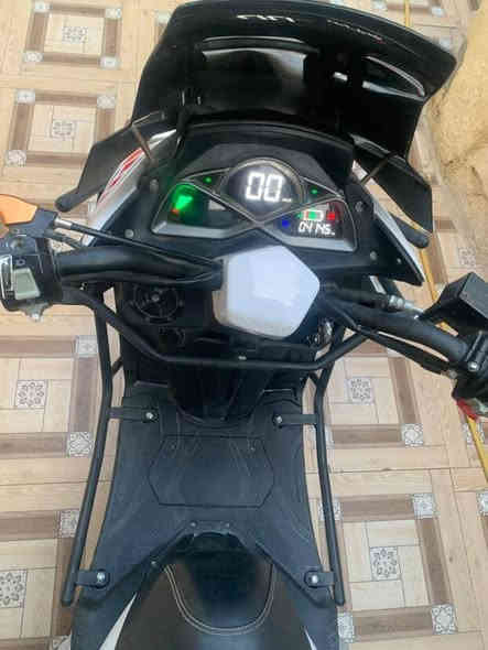 سلام عليكم دراجه سترونك البيع موديل 2024 دراجه مكفوله كفاله عامه من محرك وراق كامله منفيس سعر 900 وبيه مجال رقم ***********
