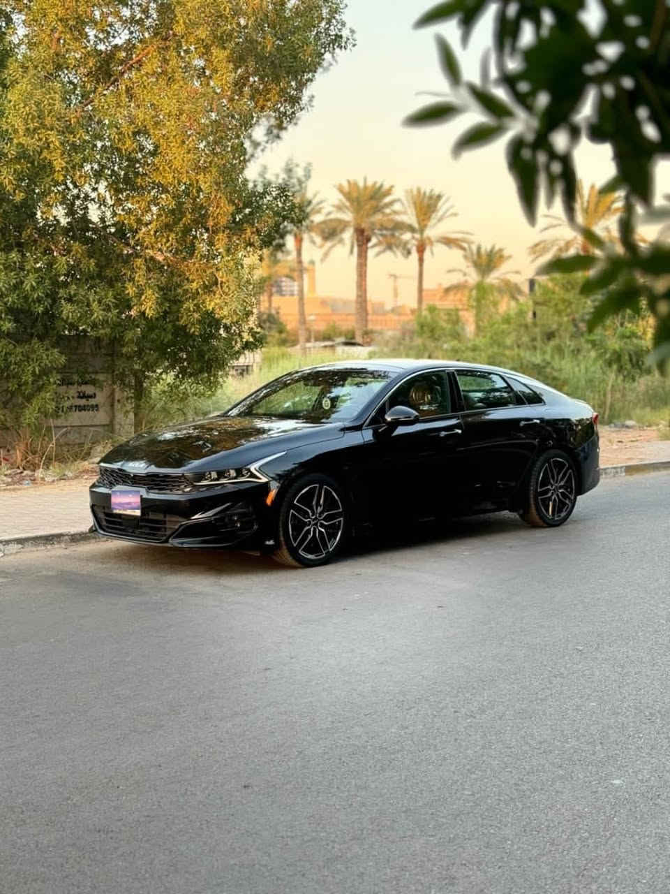 السلام عليكم
كيا K5 GT امريكي موديل 2023 رقم بغداد انكليزي باسمي 
محرك 2500T تربو 293حصان كير  8 نمر دبل كلج dct
السياره ماشيه 43 الف كيلو متر 
سياره جديد فول مواصفات ١/١
والجيتي الفول معروفه مواصفاتها
بانوراما بصمه وتشغيل عن بعد
4 كاميرات
حساسات امامي خلفي
سستم صوت boss
كشنات تدفئه وتبريد 
تدفئه ستيرن
كشن سايق وضعيتين خزن 
مري شفط + قلاب عند الرجوع
شاحن وايرلس 
هاند بريك كهرباء +اوتو هولد
رادارات ٣٦٠ درجه توقف ذاتي امامي خلفي قياده ذاتيه 
تحكم بصوت الاكزوز
اربع وضعيات قياده
 حادثها خلفي بدون ايرباك /نص جاملغ خلفي عكس السايق صبغ وقبق الجنطه مبدل نفس اللون  صور الحادث موجوده
السعر 229$ 
مكان السياره بغداد / القادسيه 
للتواصل ***********
