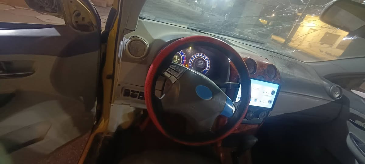 السلام عليكم بي وايدي 13سنويه لل 26راعيها يريد تحويل سياره بديها مكفول من الحادث بس منيدها طاير مسبوغه عام جماليه حالين كلش وسخه منضومة تبريد جديده توه شديتها ناقصها بس غاز شاشه لمس ومضخمات توب حداده 60بل ميه تايراتها حلوات مكينه تخربط ودخن الكير مكفول نقص فيت بم تعبان جام لا ينزل ولا يصعد يرادلها ترتيب ابيع كوم حديد اتعهد بس براعي وتحويل سعر 22ورقه قفل مكان بصره كرمة علي رقم تلفون ***********
