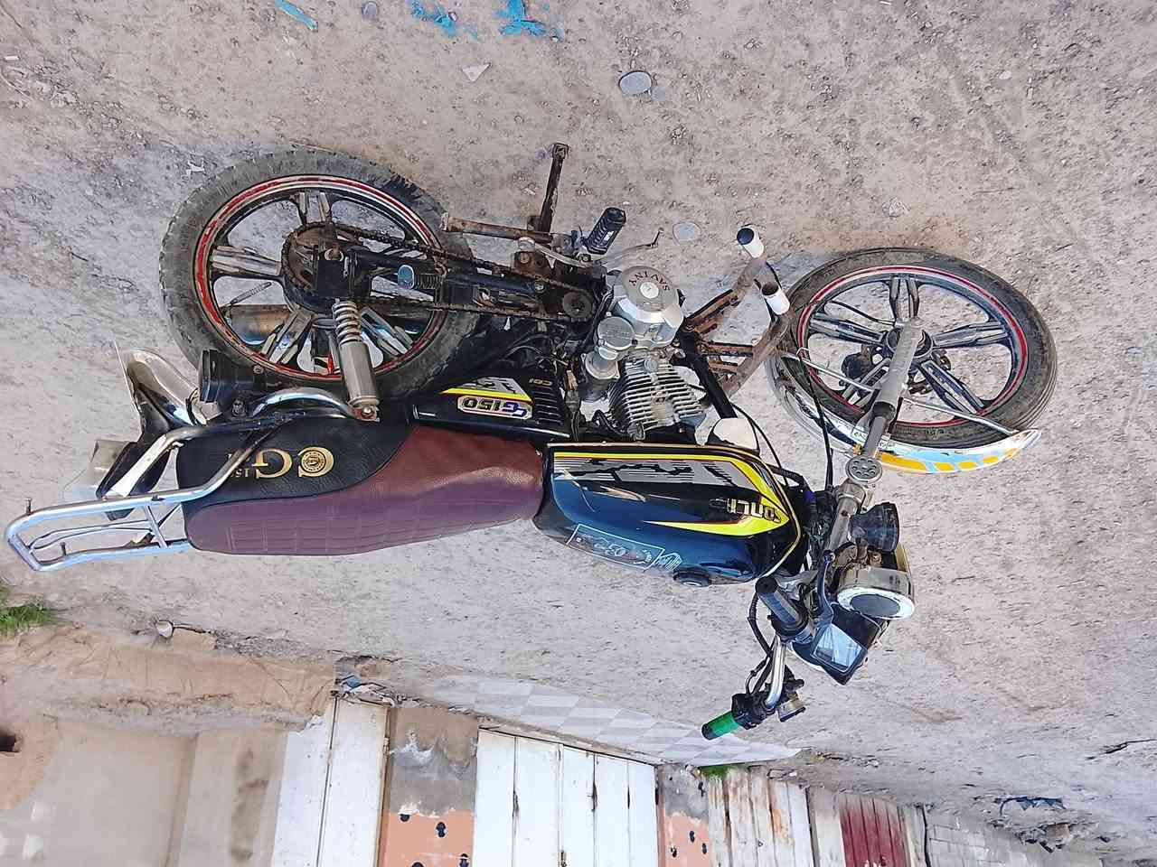 السلام عليكم
درجه سيفان للبيع السعر425وبيها مجال
المكان تقاطع القدس "بعقوبة" 

وهذا الرقم ***********
