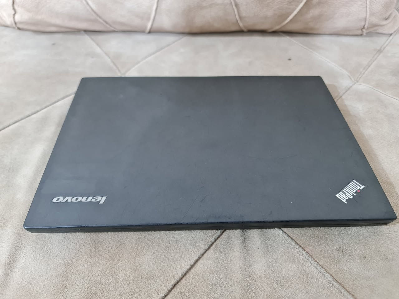 للبيع: Lenovo T450 – شاشة لمس

بسعر 100 الف بسسسس 

 المواصفات:

الشاشة: 14 بوصة يعني شاشة واسعة / شاشة لمس 

المعالج: Intel Core i5-5300U  ( جيل خامس)

الرام: 8GB نوع DDR3

التخزين: 500GB HDD

كرت الشاشة: Intel HD 5500

صوت : دبل سماعة 

النظام: وندوز 10 برو

حالة الجهاز:

جهة منفذ  الشحن راخيه  بس يشحن طبيعي < موضح بالصور< 

البطارية  تظل حوالي ساعة 

اذا بدلتها ترجع تظل ساعات

يأتي مع شاحنة  + جنطة 

سعر 100 الف قفل 

لا تعامل ترا اللي بهذا السعر يبعونها عطلانات

يتوفر توصيل الى كل محافضات العراق 10


**إذا كنت صاحب هذا الإعلان وتريد حذفه لأي سبب، رجاءا أرسل رسالة إلى الدعم الفني**