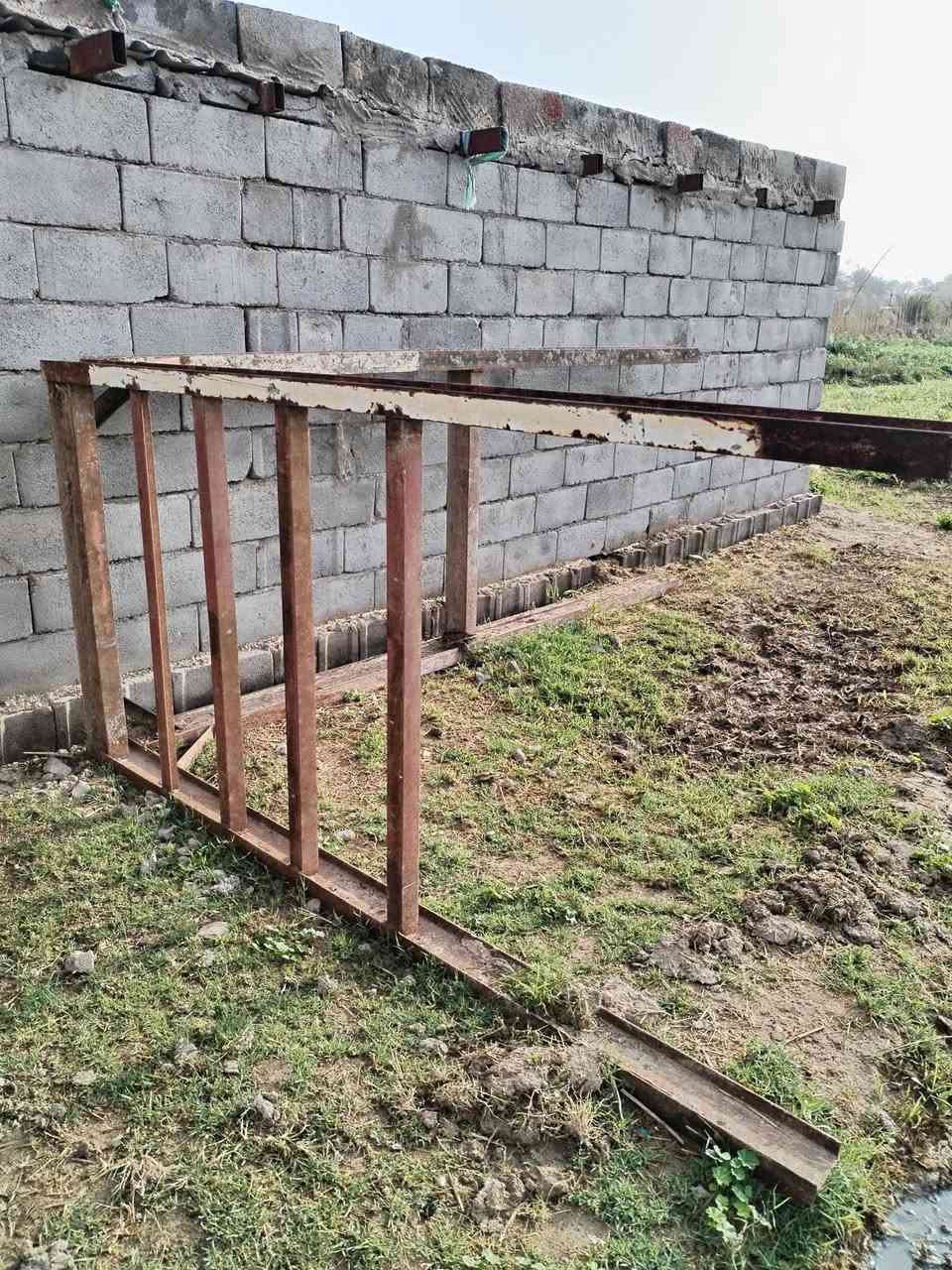 ***********)(***********؟  سعر 250 وبيه مجال
