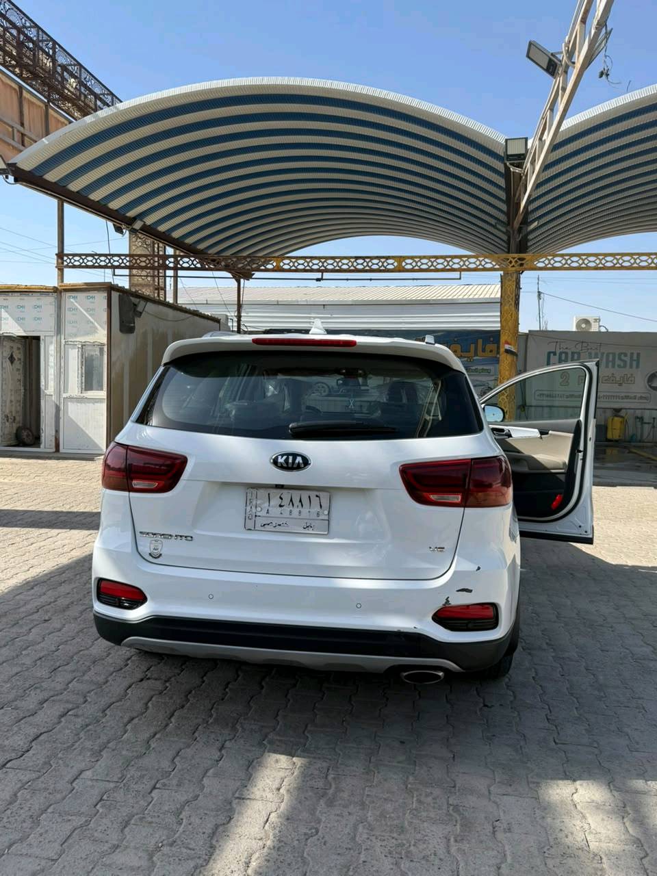 البيع سورنتو فول موصفات 2020 سياره جديده مكينه 6 سبعه راكب تبريد اربع قطع رقم بابل بسمي سياره جديده بيه ملاحضات بصيطه ***********
