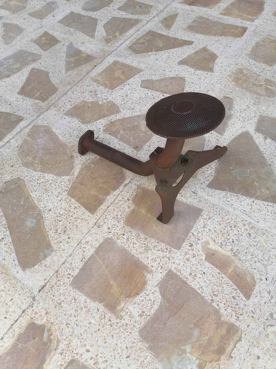 السلام عليكم /كيس دهن محرك +دوسه بريك البي اصلي المانيه +دعاميه +قاعده اسبير ألماني +مصفي دهن محرك المكان ناصريه
***********
