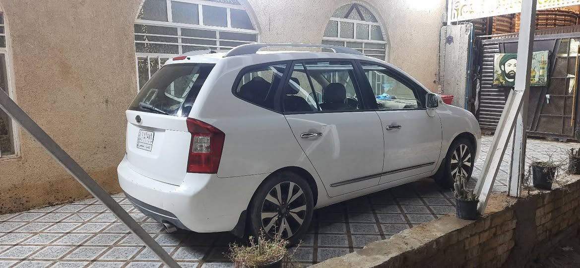 كيا كارنز موديل 2013  رقم قادسية
 محرك 2000   سنوية باسمي ٧ راكب 
 اي استفسار الاتصال على الرقم ***********
                                             ***********
