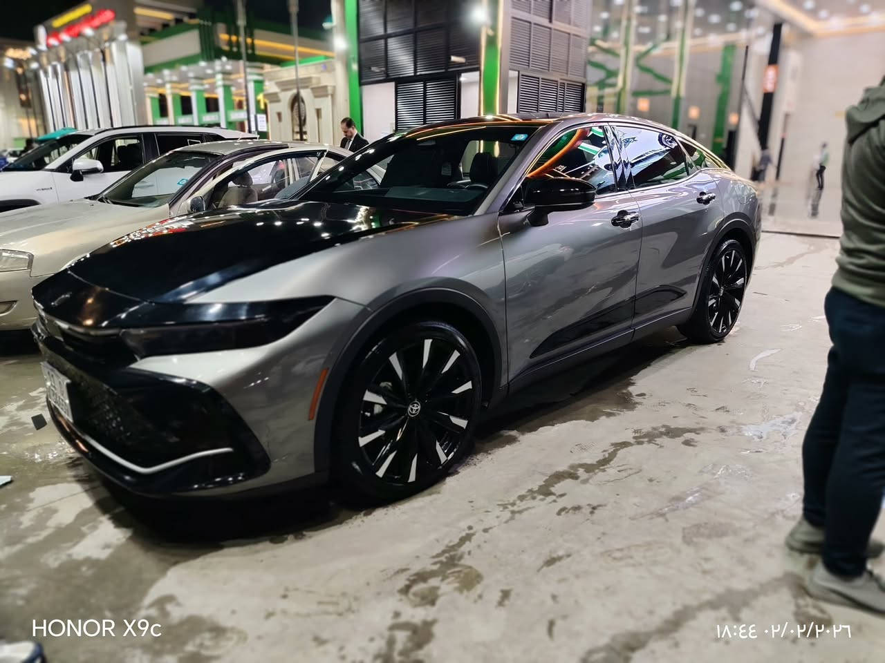 ويوتا كراون بلاتينيوم 2023
لعشاق الفخامة والتميز،  وارد أمريكي 🇺🇸 ملكة الطريق بحلتها الأجمل..
السيارة غنية عن التعريف، فئة Platinum (أعلى فئة) وبأرقى دمج للألوان ( ملكي مع سقف أسود)، و

 تفاصيل السيارة:
• 
• المسافة المقطوعة16 الف حادث فقط بنيد  مكاني حي جميله بغداد السعر 350 وبيها مجال تبديل دهن جديدا من شركه SAS وبيها فحص سياره رقمي  ***********
