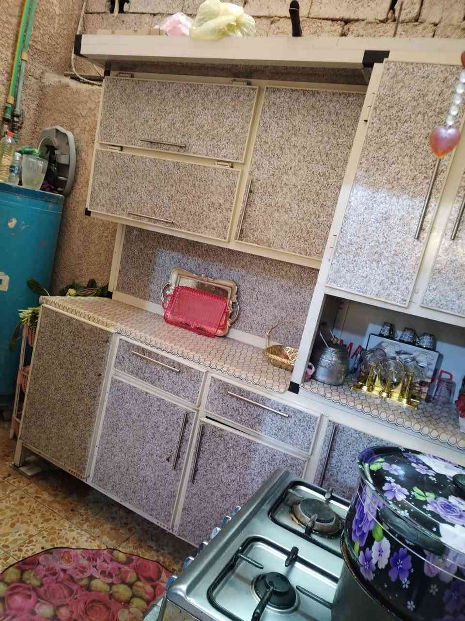 السلام عليكم دار للبيع مساحة ١١٠م مربع يحتوي الدار على كراج واستقبال وغرفة نوم وصال كبيره وملحقاته وغرفه وصاله وسطح القاط الثاني السعر 85 وبي مجال العنوان بغداد الحبيببه حي الزهراء منطقة ال 100 للاتصال واتساب وهاتف على هذا الرقم *********** غير متواجد على فيس
