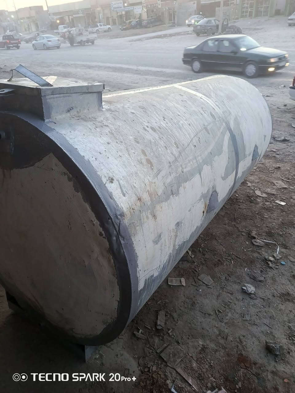 السلام عليكم مقطوره ماء 12 برميل السعر 140 الف  العنوان سامراء اجبيريه الثالث شارع  الحدادين/***********
