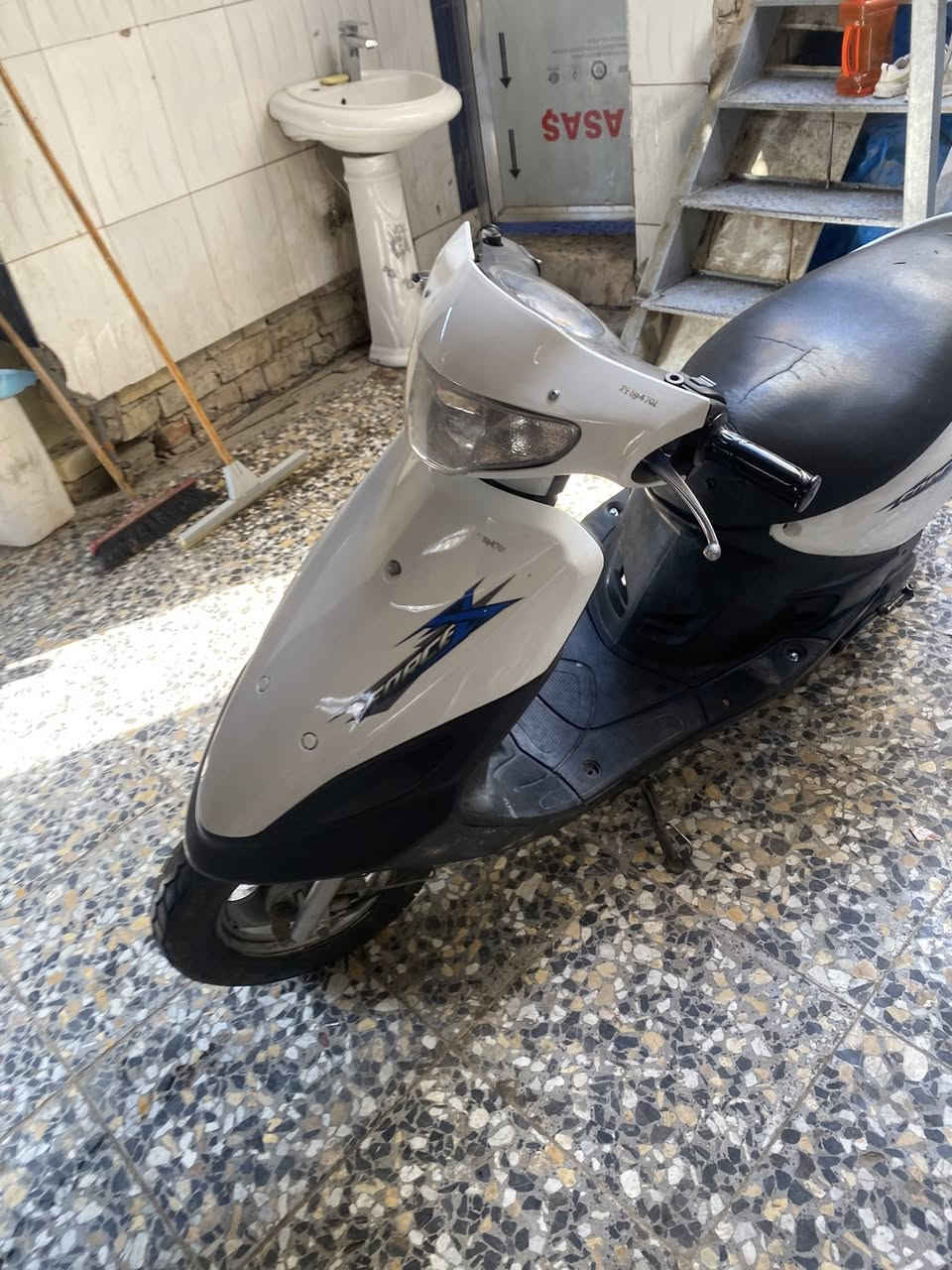 ماكس قجمه للبيع دراجه خير من الله اي نقص مابيه بس للاستفار *********** متواجد واتساب ورقم مكاني حي اور ام الكبر والغزلان السعر 450
