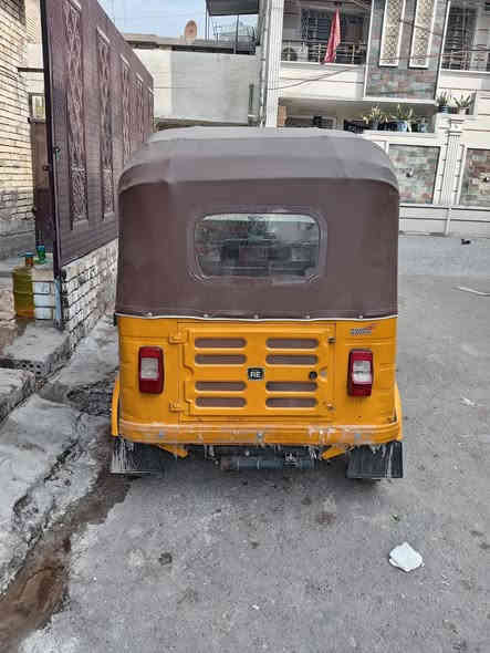 سلام عليكم تكتك ١٩ شهر ١١ رقم وسنويه بسمي تحويل السعر ٥و٧٥٠وبيهه مجال قليل حك الجيه ***********
