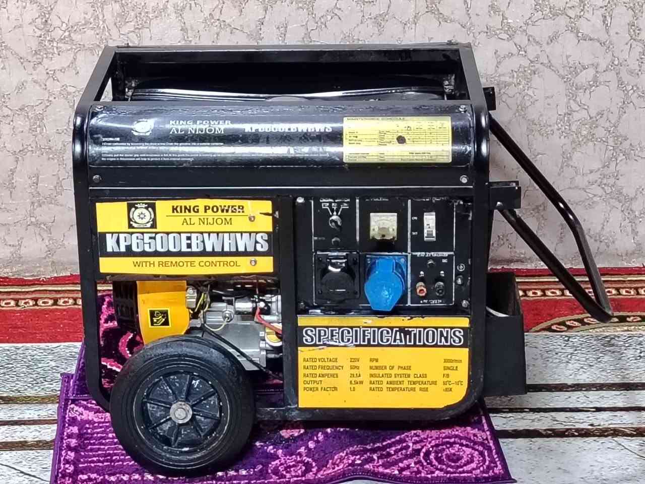 مولد استره بانزين ٦كيفي ٢٤ امبير ملف نحاس سلف وبكره نضيف كلش ما داخل تصليح ابد بعدهي عله وضع الشركه شغاله وعل فحص السعر ٣٦٠ الف هاتف ((***********)) ((***********)) الكورك بي واتساب يوجد خدمت توصيل العنوان بغدا د تاجي
