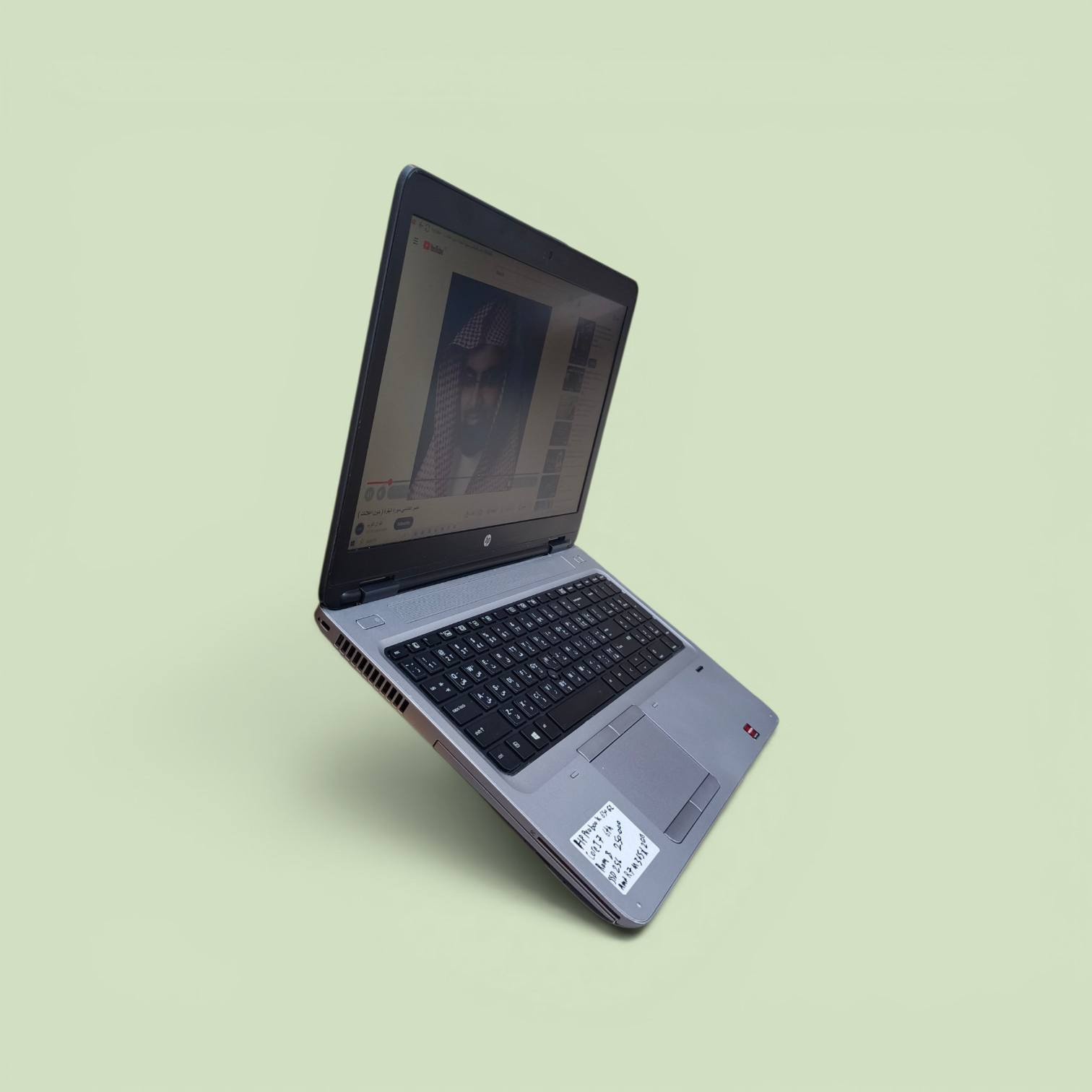 لابتوب للبيع نظيف جدا وبي ضمااان يفيد للبرامج الهندسية 
المواصفات
Hp
كور  i7 سريع جدا 
كرت شاشة خارجي 2كيكا
حجم الشاشة 15.6 بدقة FHD
قارئ اقراص DVD
شحن ممتاز
باقي التفاصيل 
***********
