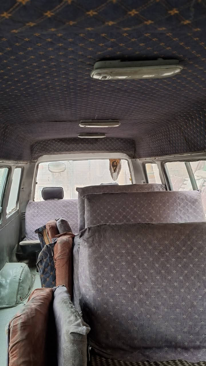 كيا اسيا موديل ٢٠٠٠ بلاديه بس صفحت الطويله بهه معجون وره باب السايق  سنويه ال٢٧ راعيهة يريد مداور مصفره من هيه ومرور  كير اكسن خير من الله  مكينه هستوهة بادي بيهة خيط بخار  سعر ٦٠وبيهة مجال قليل مكاني كربلاء ***********
