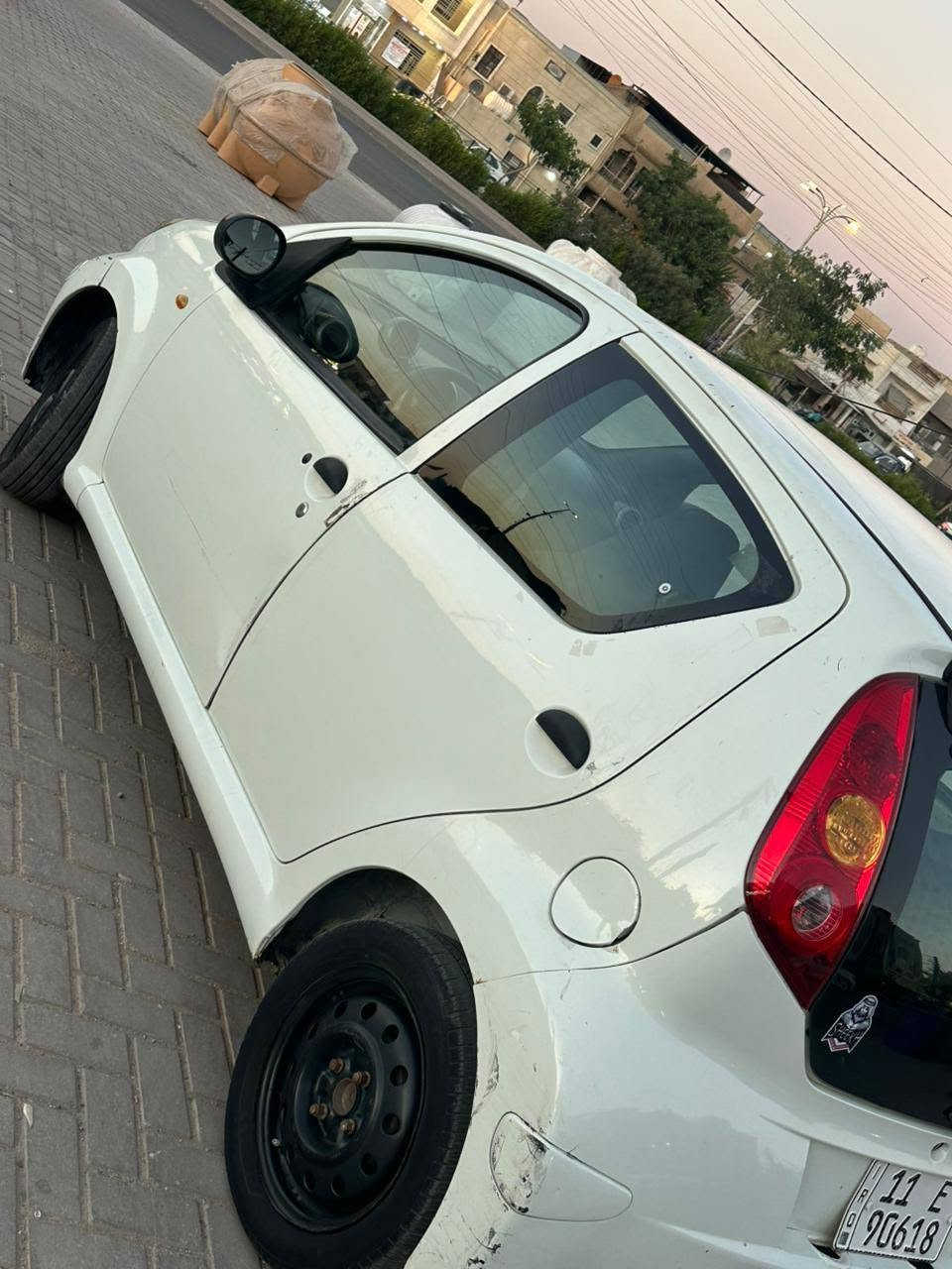 سلام عليكم
BYD F0 2013
سياره كامله مناقصها اي شي كير مكينه تبريد وبدون صبغ بيها ملاحضات بسيطه
سعرها 30 ورقه  
عنواني حي الجهاد
***********
