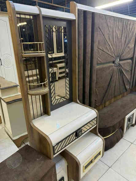 العنده استفسار وتساب ***********
