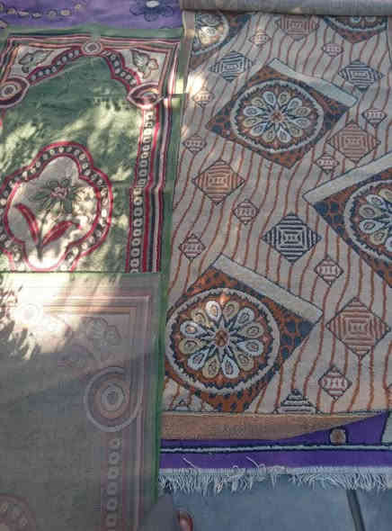 فرشات ومدات للبيع تصال على رقم ***********ناصريه
