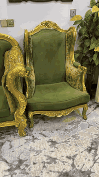 السلام عليكم طقم مصري زان ثلاثيه عدد 2 + كراسي عدد 4 + طاوله وسطيه ونضافته مثل الي ب الصور خير من الله 
السعر 600 الف وبي مجال انشاءالله 
العنوان البياع مواصلات الخامسه 
الاستفسار 
*********** 
***********
