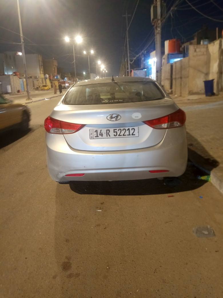 النترا افانتي كوري موديل 2012 وماكينه 1600 بيها تبخير سياره نظيفه رقمها بصره انجليزي سعر على الخاص *********** وبصوله من صبغ العام ملاحظات قليله مقفوله مقفوله من الصبغ العام البصرة, العراق
