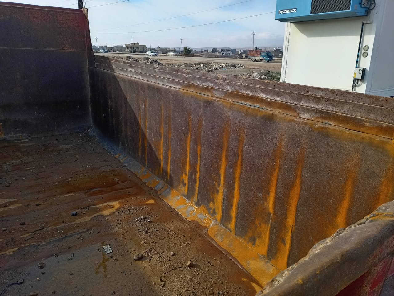 بودي قلاب للبيع  الدرعه  ١٢ متر السعر  ٣٥ ورقه وبيه مجال مكان موصل تلعفر هاتف ***********
