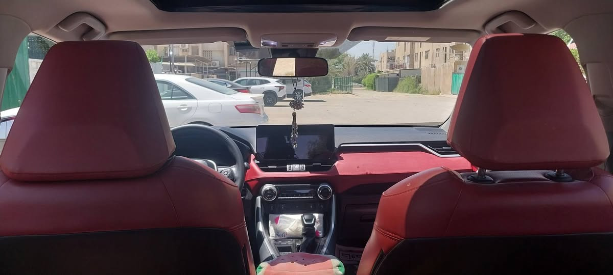 � للبيع — Toyota RAV4 موديل 2023
✨ سيارة نظيفة جداً شبه جديدة

📍 رقم سليمانية — باسمِه

🔹 المواصفات:

• فول مواصفات

• سقف بانوراما

• بصمة تشغيل

• تدفئة مقاعد

• 3 وضعيات قيادة

• 5 كامرات

• حساسات

• محرك بنزين 2500

📏 الممشى: 10,000 فقط

🇯🇵 ياباني تجميع صيني

🔥 السيارة جديدة وما ماشية هواية

💰 السعر: 26,500$

📞 للتواصل: ***********
