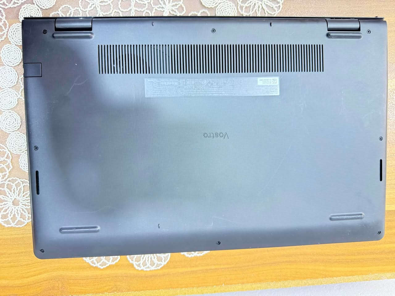 للبيع: لابتوب Dell Vostro 3520 (بحالة الوكالة!) 💻🔥
إذا كنت تبحث عن جهاز يجمع بين الأداء العالي والبطارية الجديدة، فهذا الجهاز هو فرصتك. الجهاز بحالة ممتازة جداً وبطارية تعمل بكامل طاقتها الأصلية!
المواصفات التقنية:
 المعالج (CPU): Intel Core i7-1255U (الجيل الثاني عشر - أداء سريع وعملي).
 الرام (RAM): 8GB RAM.
 البطارية: بحالة ممتازة 100% (مطابقة للسعة الأصلية للمصنع - تم فحصها تقنياً).
 نظام التشغيل: Windows 11 Pro أصلي.
 الموديل: Dell Vostro 3520 (سلسلة Vostro للاعتمادية والأداء الشاق).
ليش هذا الجهاز هو الأفضل لك؟
 بطارية جديدة: لا داعي للقلق بشأن شحن الجهاز، البطارية بحالة الوكالة.
 أداء خارق: معالج i7 جيل 12 يضمن لك سرعة فائقة في البرمجة والدراسة.
 نظيف ومحافظ عليه: الجهاز استخدام راقي وبحالة ممتازة جداً.
📍 المكان: [بغداد المدائن]
💰 السعر: [700]
📞 للتواصل واتساب : [***********]
