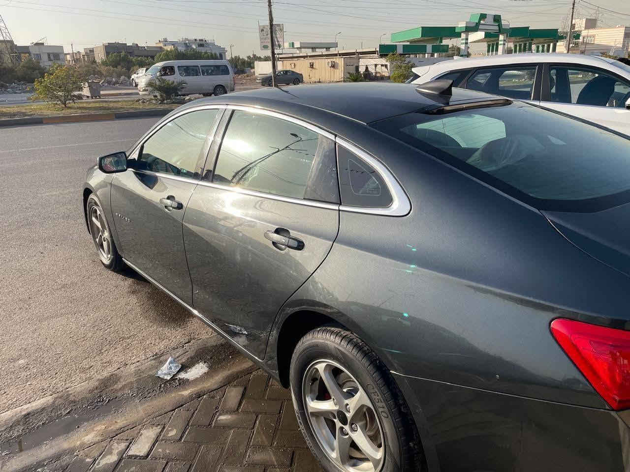 سلام عليكم ماليبو ١٨ وارد أمريكي  حادثها جاملغ وبابين بدون تبديل كير محرك مكفولات. بسمي السياره السعر ٨٨ وبيها مجال *********** شهداء البياع
