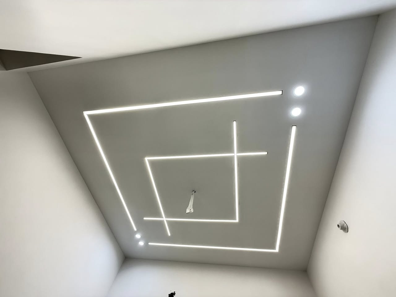 كادر براند كربلاء للديكورات …….
ديكورات وصباغ لكافه الاصباغ جبسن بورد (مغربي) 
طلس وصبغ داخل وخارج
سقوف ثانويه
تغليف بديل رخام وبديل خشب
وواجهات فوم تغليف 
سحبات ملكيه فوم 
صبغ وتنظيف الشبابيك والابواب
شغل نظيف درجه اولى 
مكاني كربلاء
 الاتصال على الرقم 👇👇
***********
أو مراسله وتساب او ماسنجر
