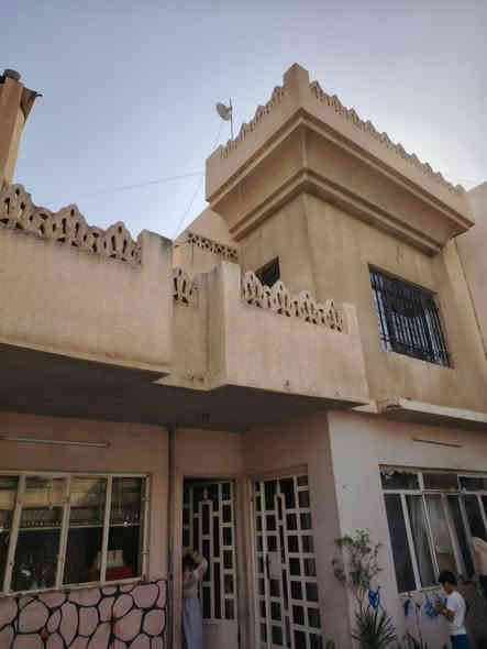 #عروض #مكتب #أسوار #المدينةللعقار
#دار #للبيع
#بيع #مستعجل
______________________________

عنوان الدار 💥💥 حي الرفاق الثانية
مساحة الدار 💥💥 ٢٠٠ متر
واجهه الدار 💥💥 ١٠ متر
اتجاه الدار 💥💥💥 شروووق ابتدائي 💥
مكون من طابقين 💥💥
 الطابق الأول 💥 غرفتين نوم هول واستقبال ومطبخ ومناور وصحيات
الطابق الثاني💥 ثلاث غرف نوم وهول وصحيات 
________________________
موقع مميز جدا،، قريب على جامع الروضة
مكاتبة مع الشرعي ✍️
للاستفسار مراجعة #مكتب #سوار #المدينة للعقار أو الاتصال على الأرقام التالية
اسيا ☎️***********
كورك☎️ ***********
