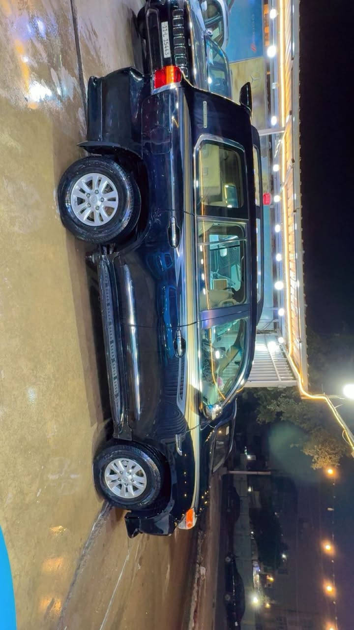 السلام عليكم
سياره لاند كروز للبيع  
فئه البريم 
موديل 2010 
ثمانيه سلندر VXR 4700
كير مكينه حداديه كفاله عامه 
بيها شويه بارد بل جاملغ امامي 
وباب السايق  موجود بل سونر 
اما باقي السياره كفاله 
السعر : 29,000
لتواصل ‭٠٧٧٠ ٩٧٥ ٠٢٤٨‬
العنوان بغداد الجديده
