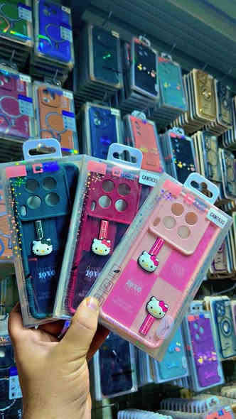 عرض خاص ارخص من سعر الجمله احدث انواع الكفرات سعرالكفر 400 دينار ملاحضه جمله فقط توصيل لجميع المحافضات ***********
