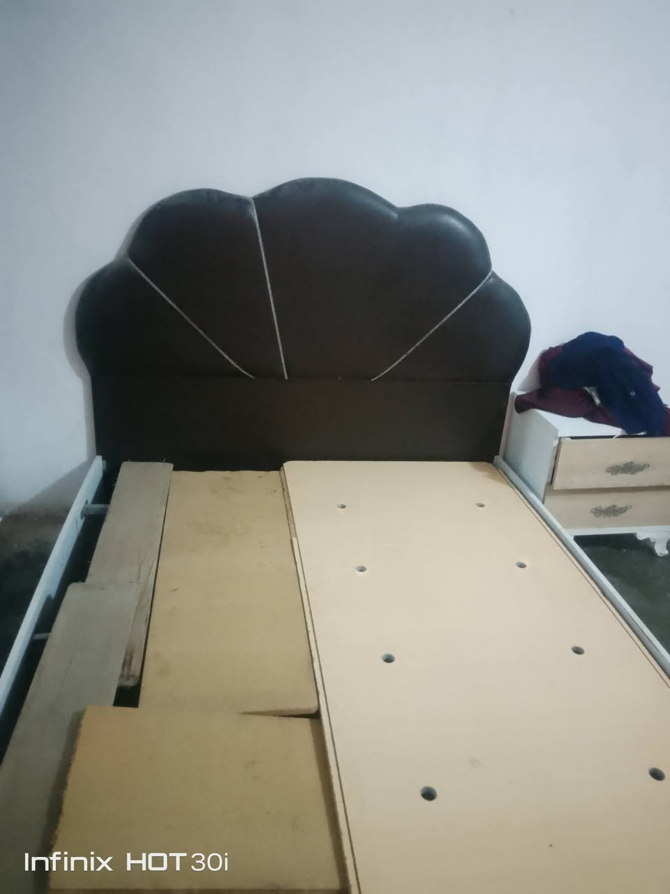 مكلف بنشر
غرفه تركيه نضيفه السعر 250 وبيها مجال

الاتصال على الرقم ***********
او المراسلة ع خاص
