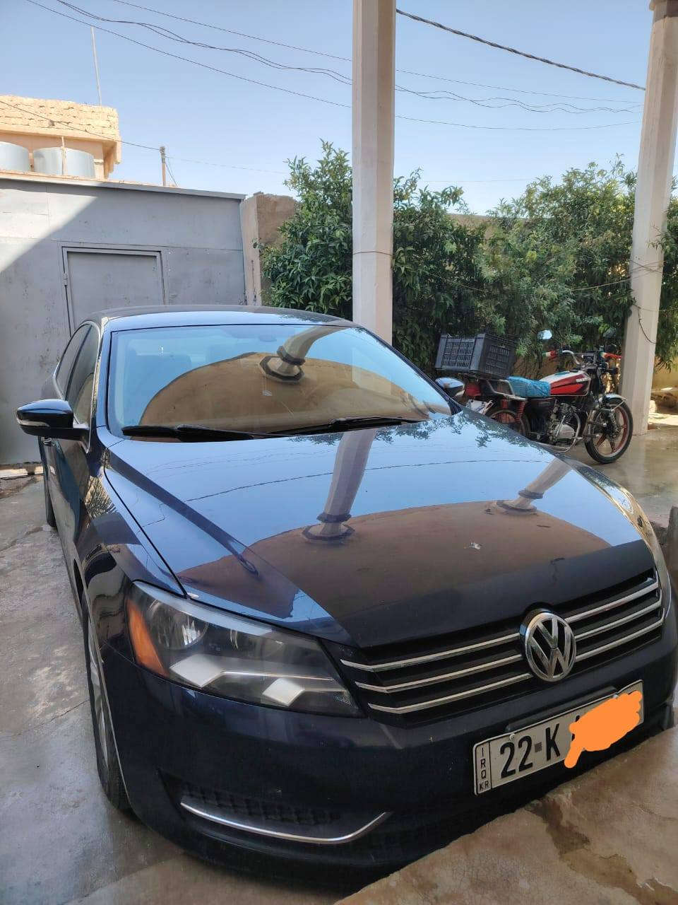 باسات خليجي 5 سلندر 2016 نيلي اللون داخل لونين  خمس مواصفات مابيها لا حادث ولا صبغ بس تعديل بارد هلال خلفي وكم رصعة حالوب واضحه ماشية 100 ميل باسمي صارلها اربع غيرسنوات يمي
السعر 155
***********
