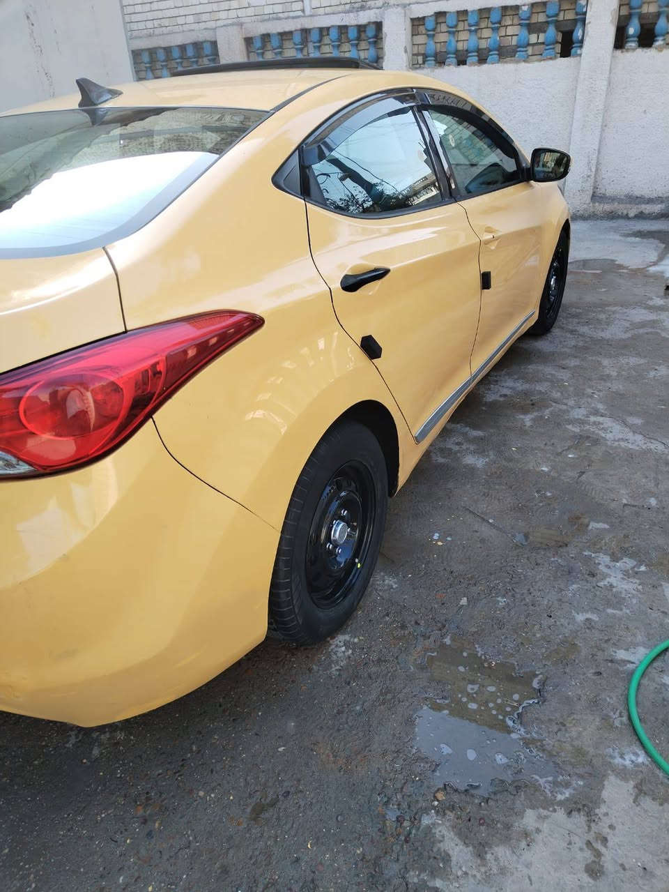 سلام عليكم للبيع النتره مديل 2013 وارد امريكي حادثه باب سايق بدون دواخل وسياره ليبل واحد مكينة كير صدر تخم تاير خير من الله تبريد ثلج سياره حلوه جاهزة رقم بغداد دولي تحويل مباشر بسمي مصفره هيئه وغرامات مكان بغداد دوره سعر 95 وبيه مجال للطيبين رقمي ‏‪***********‬‏
