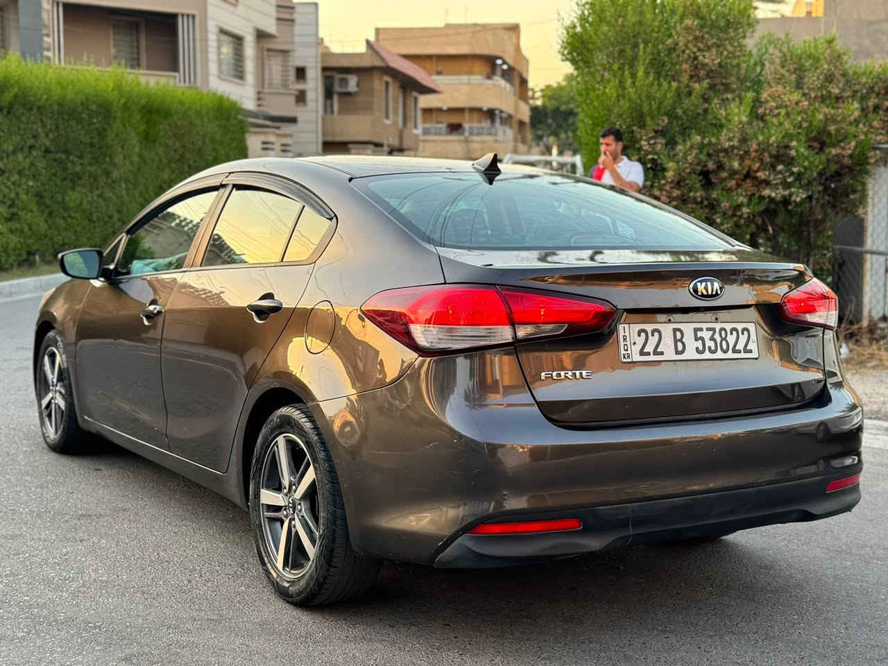 كيا فورتي 2018  جديده وجاهزه
🎨 سيارة نظيفة جداً بدون صبغ
🚗 رقم بغداد باسمي تحويل مباشر
📄 هزة وسنوية جديدة
⚙️ محرك 2000 دوش
🔧 كير AT مكفول بالجيس
داخله بدون حادث جاملغات فاتحيها فقط  
وقبق جنطه مبدل نفس لون يطلع مفتوح بالسونار بدون دواخل
🖥️ شاشة كبيرة كاربلي
📷 كاميرا دقة فول
🔊 سماعات دمام
🎛️ تحكمات ستيرن
🛣️ مثبت سرعة
🎙️ أوامر صوتية
 وغيرها من المواصفات المعروف 
السعر 104
عنواني الاعضميه
الصفحة مكلف بالنشر
***********
