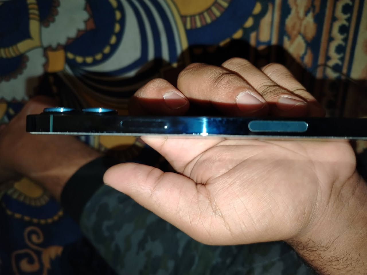 سلام عليكم ايفون للبيع ١٢برو ماكس ذاكره ٥١٢مبدل شاشه وبطاريه اصليه ضمان بطاريه ٨٨سعره ٥٥٠وبي مجال رقم ***********مكاني دوره ابدشير
