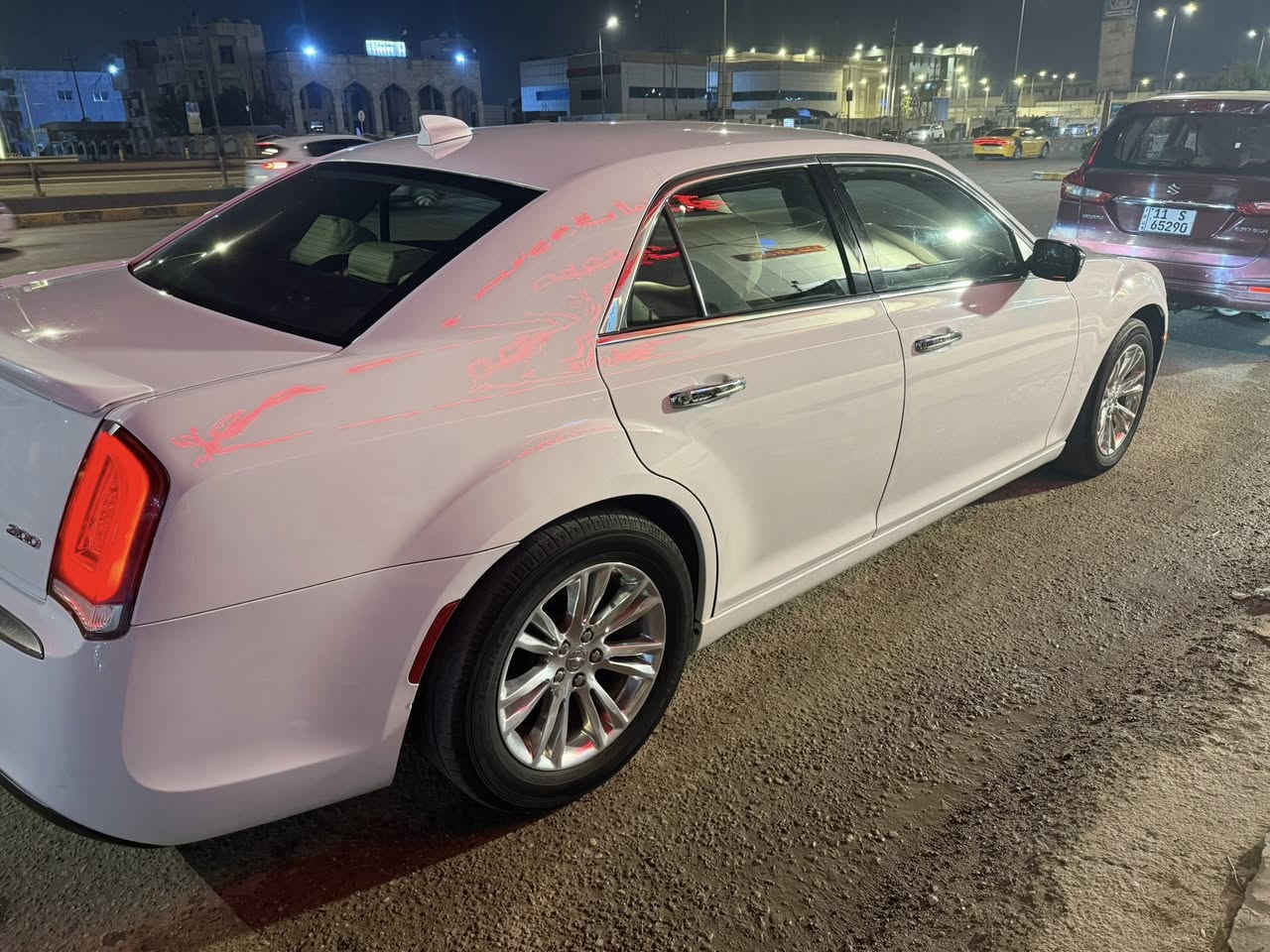 سلام عليكم اوباما وارد مريكي لبيع
موديل 2018 رقم أربيل سنويه ل29 تحول 
بيه قطعتين تبدل وهلال خلفي بيه صبغ 
محرك 3600 تويل محرك كير شرط فحص
سيارة جاهزه تخم تاير ويل اصلي حداديه 
السعر 220 وبيه لشراي *********** 
سياره مكفول من شخط وبارد وصبغ 
مكان سياره ميسان
