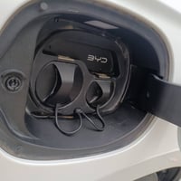 BYD SALE 06 2024 فول مواصفات داخل ابيض  سقف بنراما  شاشه كبيره دواره  ...