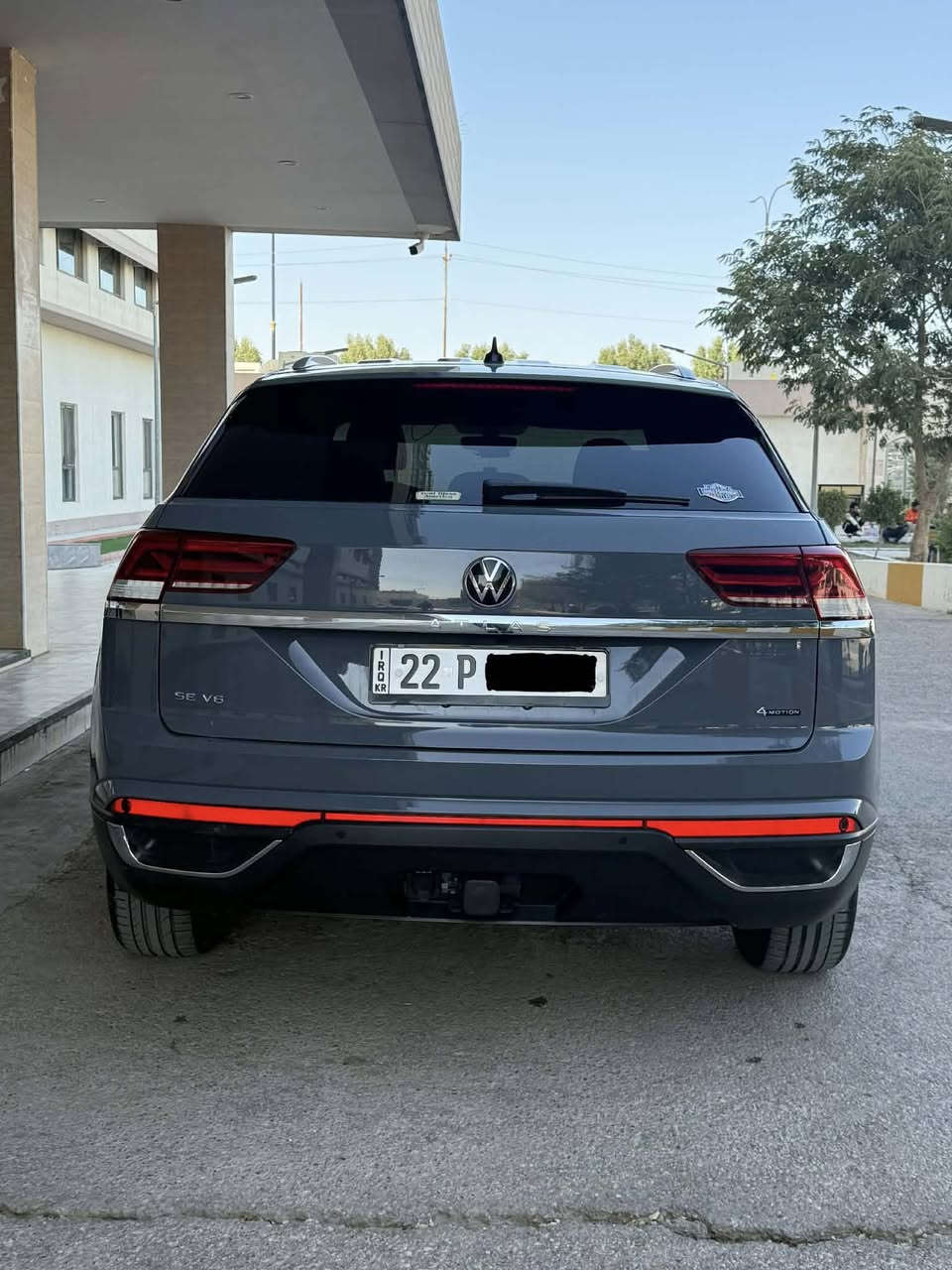 للبيع
فولكس واكن اطلس  كروز سبورت 2023 
مواصفات SE فور مشن
V6 تنفس طبيعي
رقم اربيل مميز مع كتاب تضليل
اللون اسمنتي 
حادث سياره خشم البنيد معدل بارد فقط بدون صبغ 
ماشيه 50 الف السيارة جاهزة وبدون اي نواقص 
مواصفات se
كراسي جلد وكهرباء وتدفئة
بصمه تشغيل عن بعد
5 راكب
رادار360 درجة 
وبقيه المواصفات المعروفه
سعر السياره 30 الف دولار وبيها مجال بسيط للشراي
رقم الهاتف ***********
