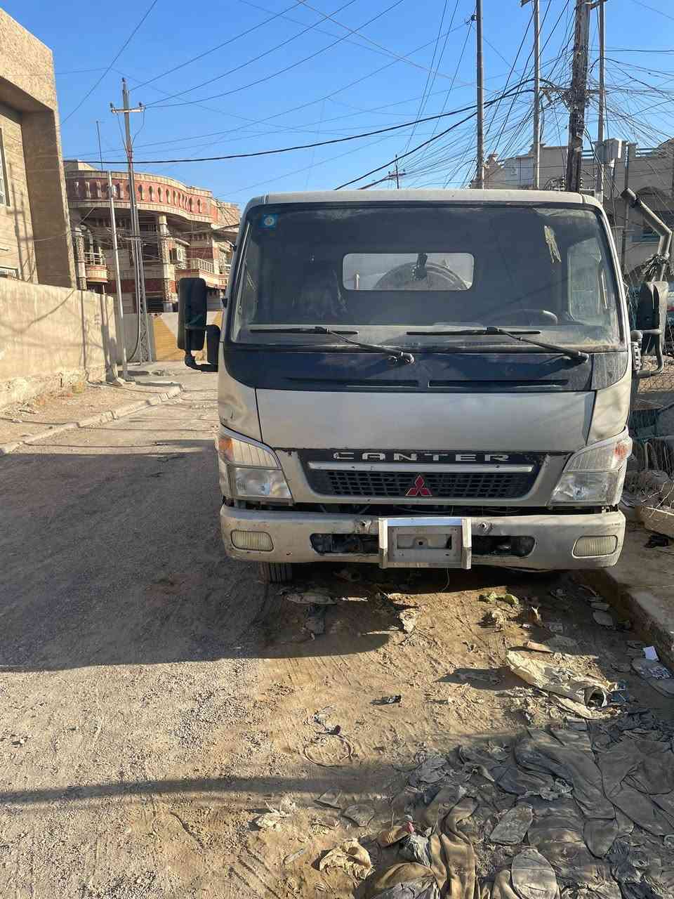 السلام عليكم كنتر موديل ٢٠٠٧بلاديه ٤٤٠٠عمليه سحب ودفع وعداد ياباني وصونده ٥٠ متر وصونده ٢٠ متر رقم بغداد تحويل مباشر سياره مكفوله وجاهزه لشغل *********** مكان بغداد
