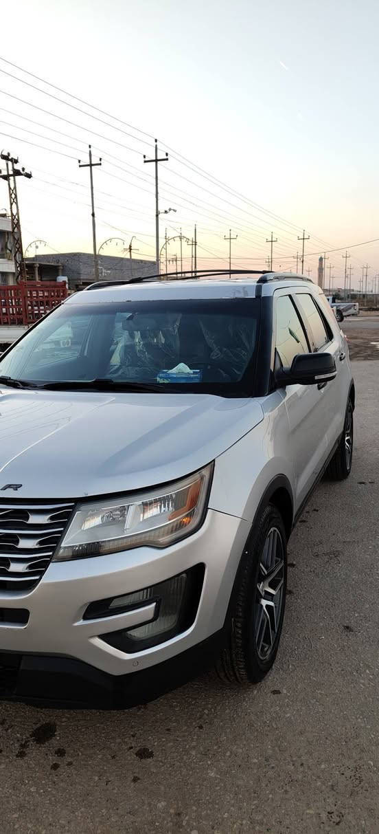 السلام عليكم فورد اكسبلور 2016وارد امريكي فول مواصفات محرك6توان تيربو بيه صبغ بل مدكر الامامي الايمن بدون دواخل وبيها طخات بصيطه رقم اربيل جديد مكاني بصره بيع او مراوس حسب القناعه السعر 16رقم هاتف*********** البصرة, العراق
