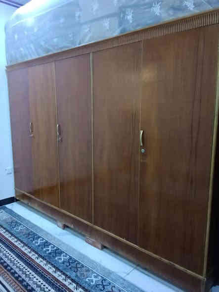 السعر 175
التواصل عبر الواتساب ***********
