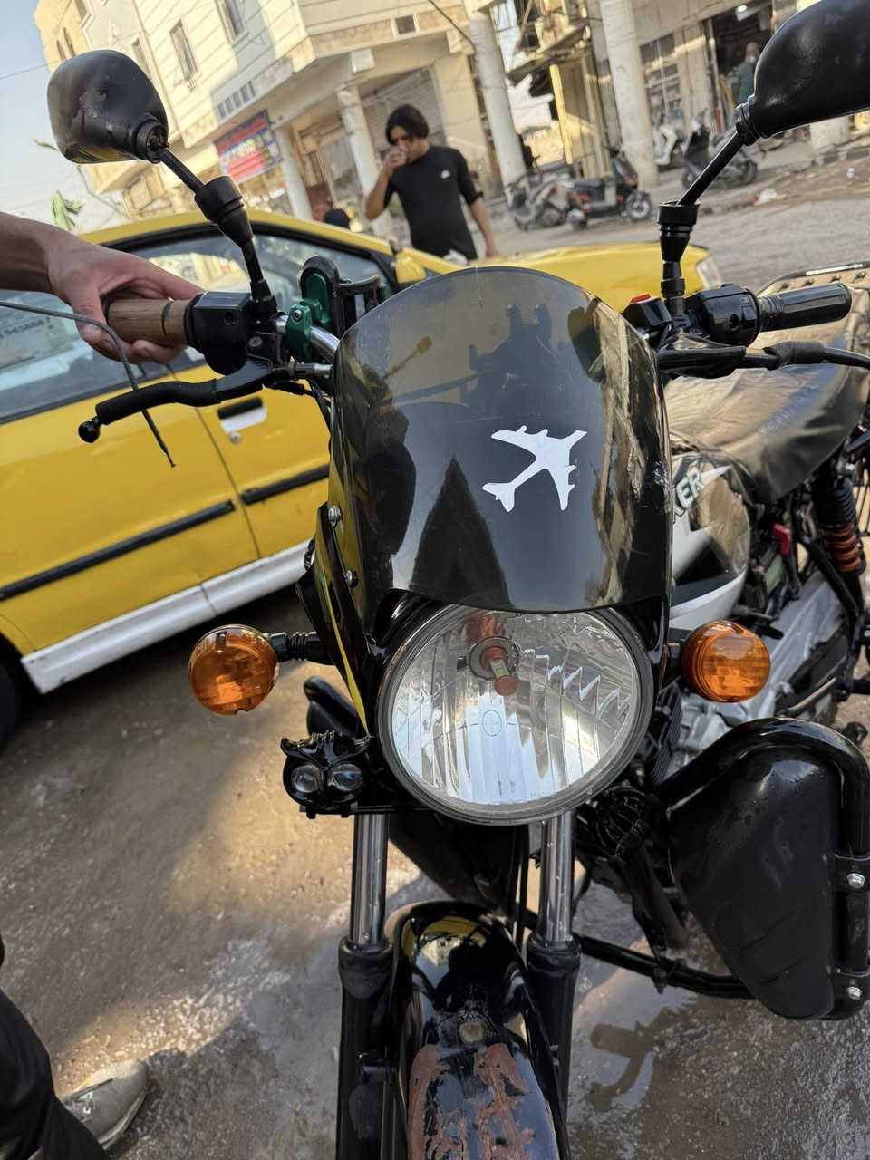 السلام عليكم دراجه بوكسر كلاسك موديل ٢٠٢٠ نازله ٢٠٢٣ داجه تجفيت شركه ماشيه ٥٠ الف بوكسر مال جنايه خير من الله وعليها شفت الخير مرقمه لوحتين نكليزي ب اسمي تحويل ثاني يوم رقمها كربلاء  دراجه بيها نواقص بسيطه لانو جنت اشتغل بيها ع باب الله وخير من الله وكرفتها خير  تجي تفحص وتشوف بعينك رايدها ب مليونين سبب البيع حاله صحيه ومستعجل ع بيعتها بيها مجال قبل لا تكسر بحلال العالم شوف خواتها بيش وحياكم الله مكاني بغداد النهضه ***********
