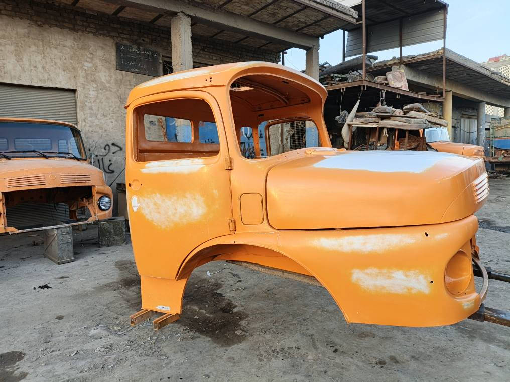 رقم (140) قمارة اقجم مصبوغه عام كامله اسويج 
دوشمه وكهرباىيات وجام يرهم مراوس والبيع 
للستفسار ***********
