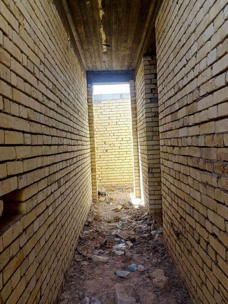 هيكل للبيع 150طابو زراعي سند 25 متر بناء درجة اولى طابوق جمهوري صب جسور غرفه وصاله واستقبال  ومطبخ وصحيات عدد 2  
كافه الخدمات شارع تبليط ماء كهرباء 

شارع المعمل  اسواق حسين الجبوري قرب جامع الخزاعل 
السعر 36 وبي مجال 
للتواصل *********** ( واستاب)
