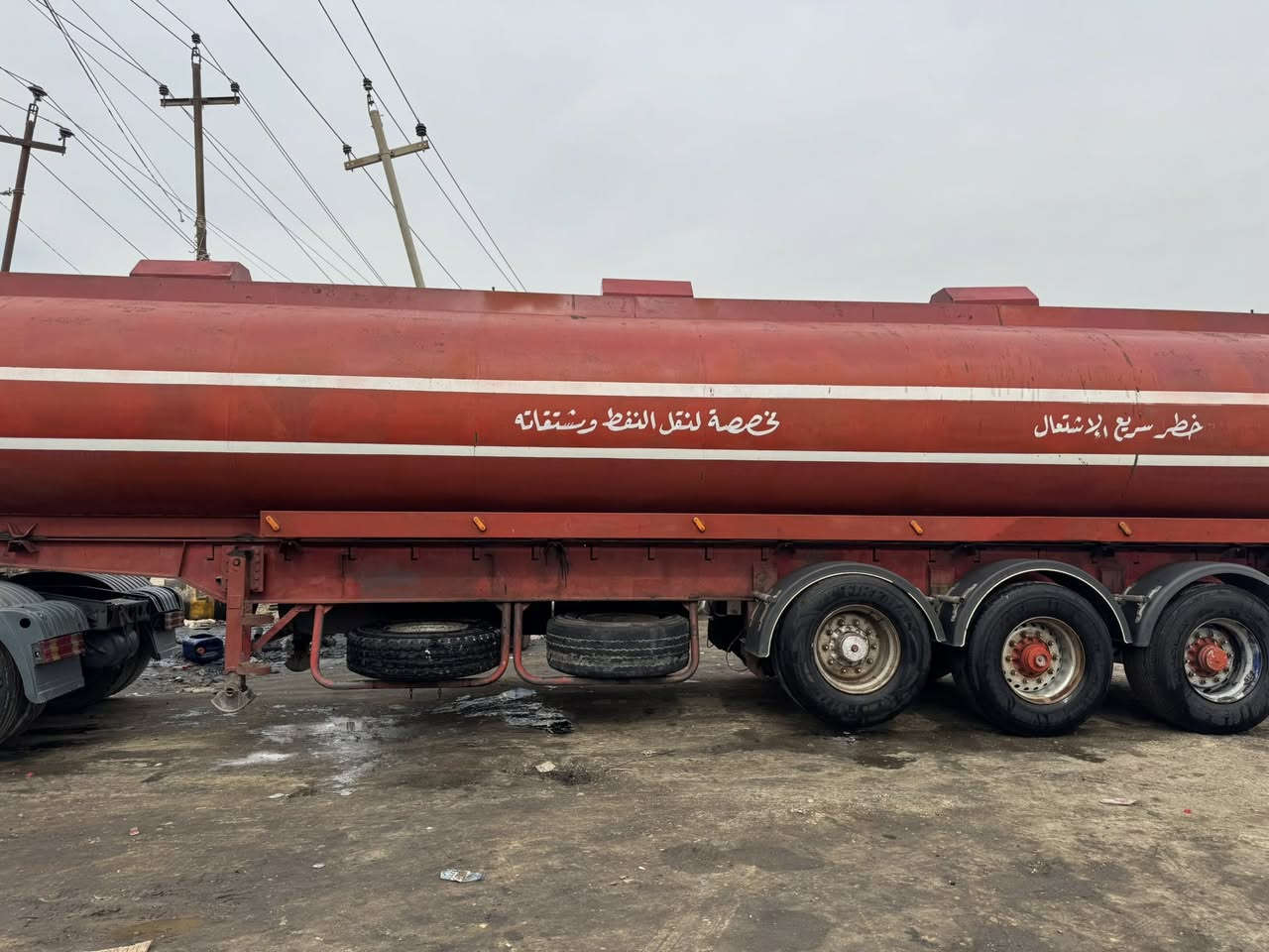 السلام عليكم الفينينه مديل 2000 للبيع سياره جاهزه شغاله علئ الخط رتايدر شغال سنويه لحد 28 تكيال بعد سنه. مكان السياره ميسان

***********
