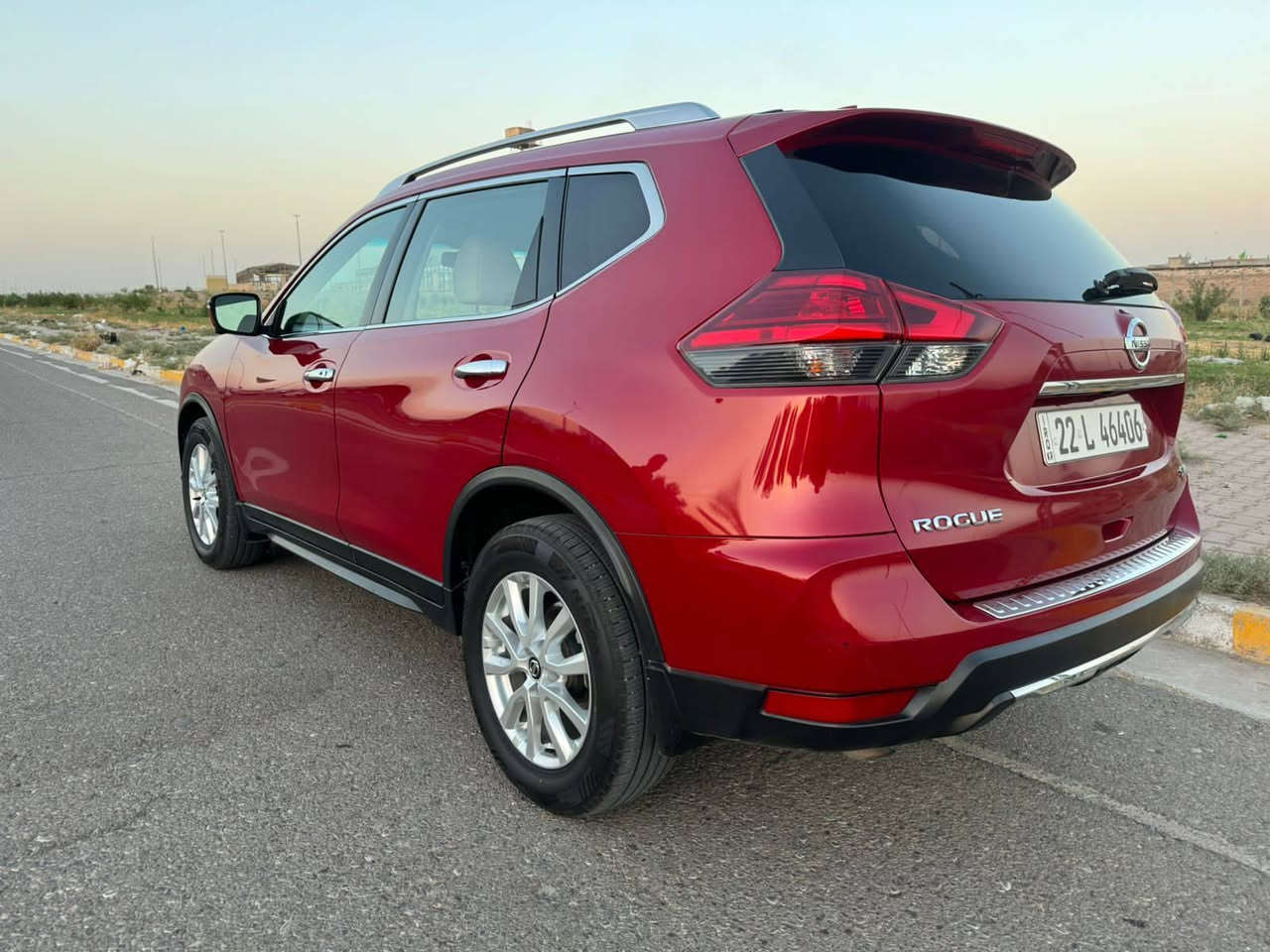 نيسان روج 2017 SV بلص رقم اربيل
المواصفات

 

- محرك 2500 اربعة سلندر 

- تحكم ستيرن + تدفئة استيرن 

- مثبت سرعة

- بصمة

- ‏‎‏‎تشغيل عن بعد 

- حساسات خلفية ورادار جانبي Blind spot 

- تبريد قطعتين

-كاميرا 360

 ليد امامي 

- كشنات امامية تدفئة 

- كشن  سايق كهربائي 

بعد بيها مواصفات 

- ماشية 130000 

- محرك كير بشرط

⁠

‏ضرر قطعتين جاملخ مع البوند بدون  دواخل

‏ رقم وسنوية هزة 2028 تخم تاير جديد

‏السيارة في موصل  كابون بنزين

‏ واتساب***********
