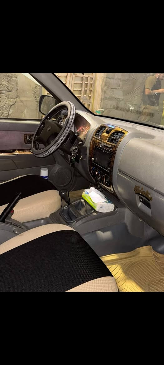 بيكب جنبي٢٠١٢ للبيع يرادلهه ترتيب ٤٥ وبيه مجال الشراي يخابر هاذه رقمي *********** مكان السياره بصره القبله رقم بصره اليف
