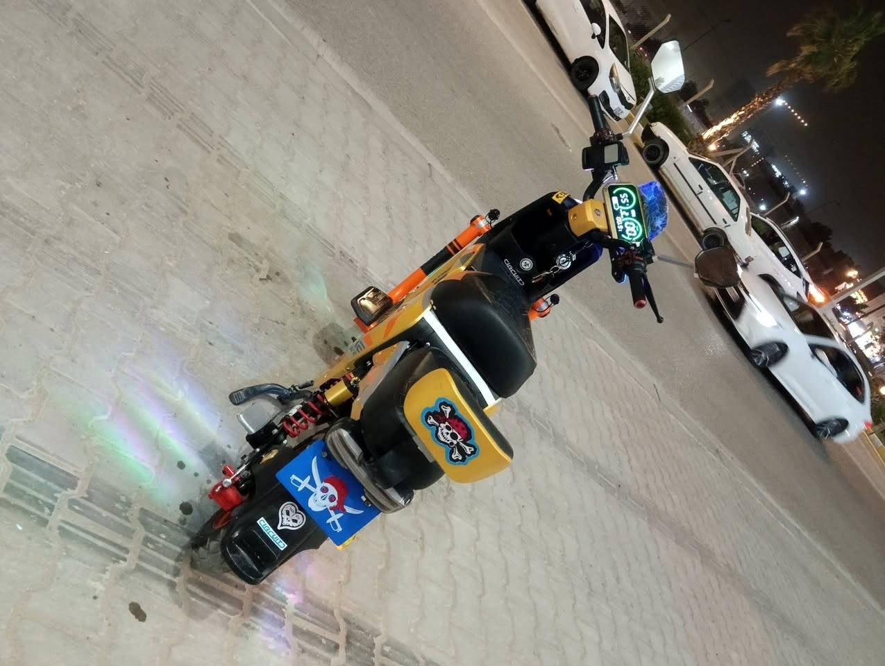 دراجه شحن X900
السلام عليكم دراجه شحن
X900 نضيفه وكامله مابيه نقص 5 بطاريات كبار سرعه 60 حقيقي قوه الملف 2000
موديل 2025
درع رياضي 
فلنجه امامي 
فلنجه خلفي 
ويل امامي 
كشنات جلد شامو
دواسات رياضي
عنبار رياضي 
دبلات خلفي رياضي
مري اصلي 
بصمه وسويج 
تايرات امامي خلفي جديد النقشه العاليه 

السعر 475وبيه مجال قليل حك الجيه
العنوان بغداد الغزاليه
رقم ***********
