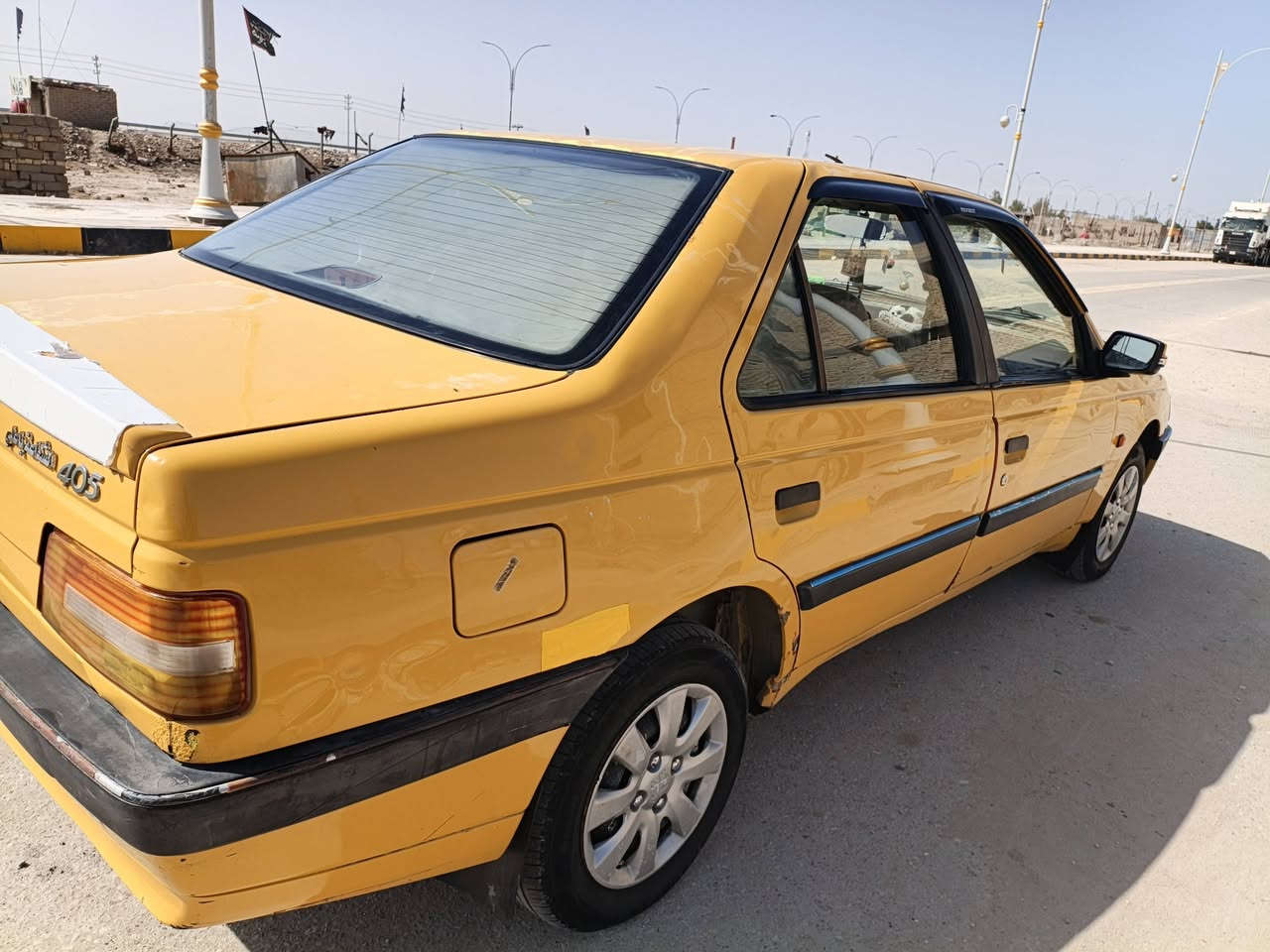 السلام عليكم بيجو لميس 2016 كير و مكينه  بالكرتون تبريد  حداديه تخم تاير سياره باسمي السنويه 28 مصفره هيئه وغرامات رقم ذي قار السياره جاهزه وبالعافيه عل ياخذها السعر 35 بها مجال مكان السياره الناصريه استفسار على هذا الرقم ***********
