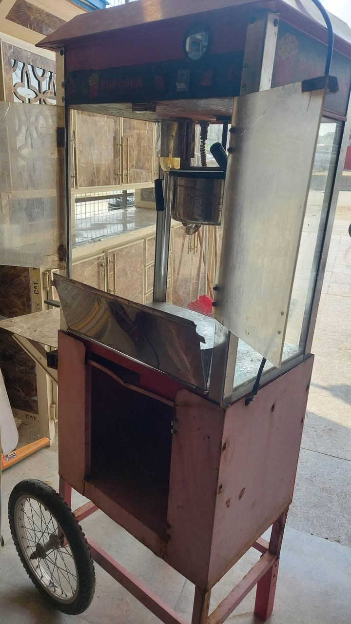 ماكنة شامية بوشار 
بحالة جيدجدا 
السعر ٨٥ الف مشروع ربحي للماركتات 
معرض صفاء العباسي القوسيات طريق دهوك قرب مول ياسمين النعيمي 
***********
***********
